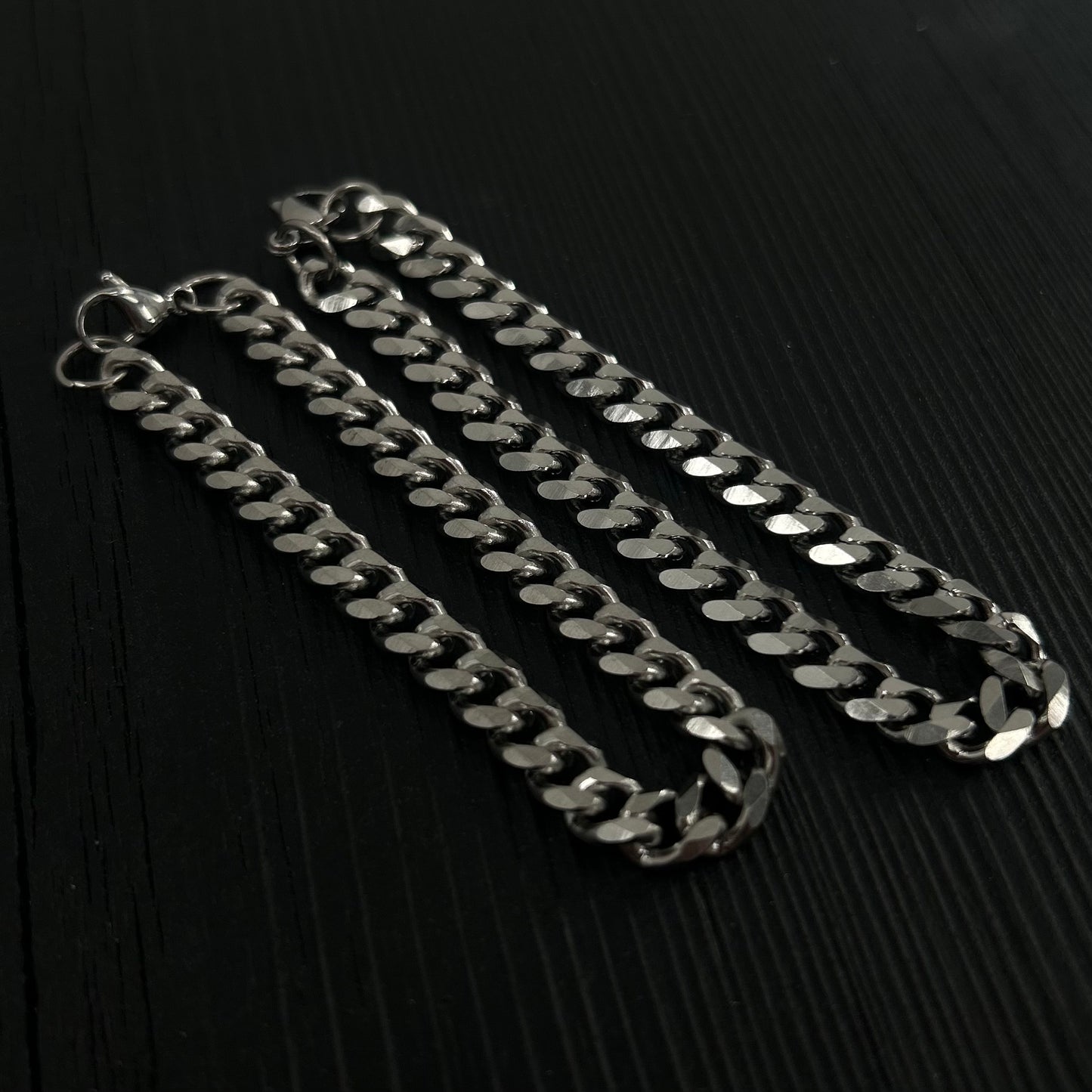 7mm Curb Chain Bracelet in Stainless Steel